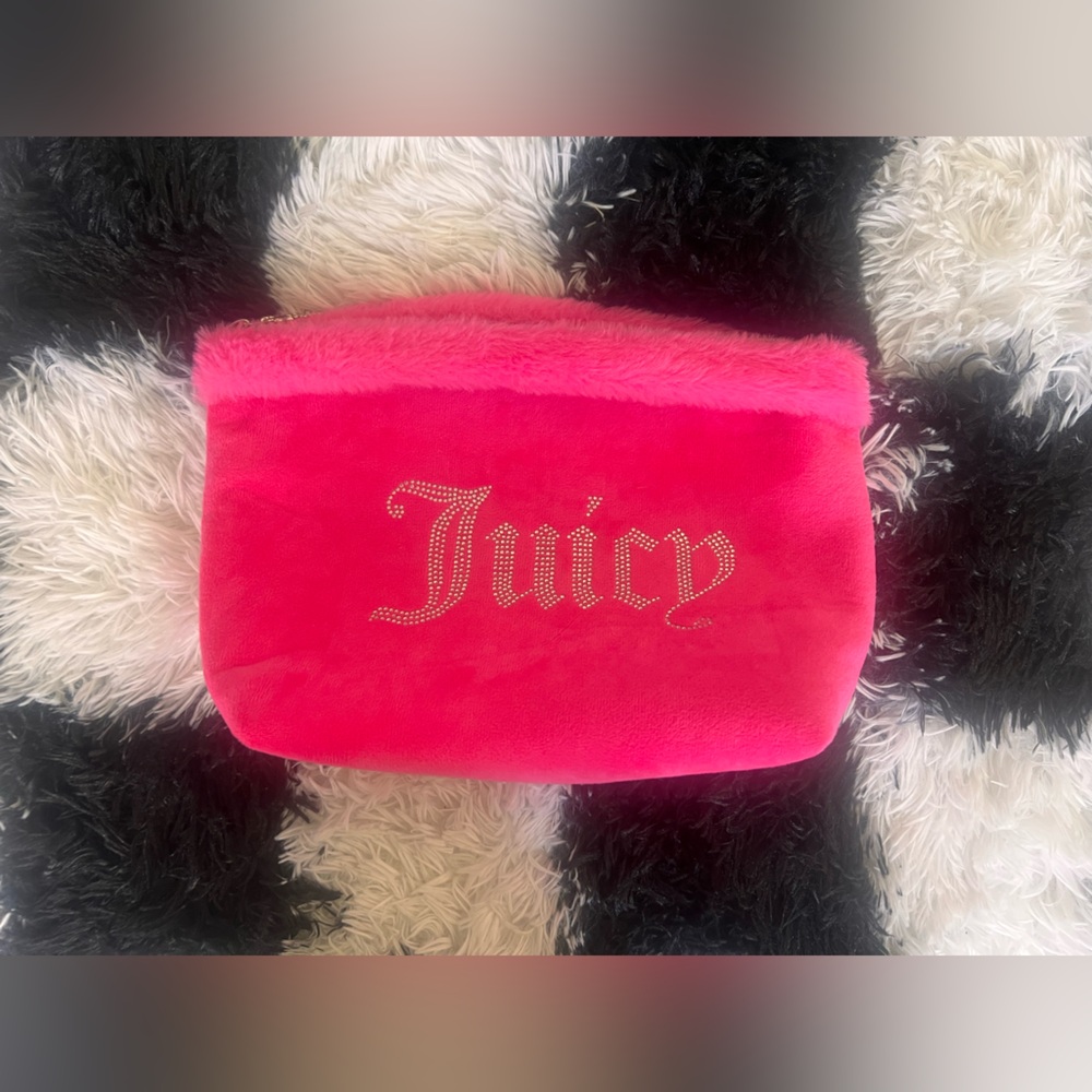 Juicy couture travel bag